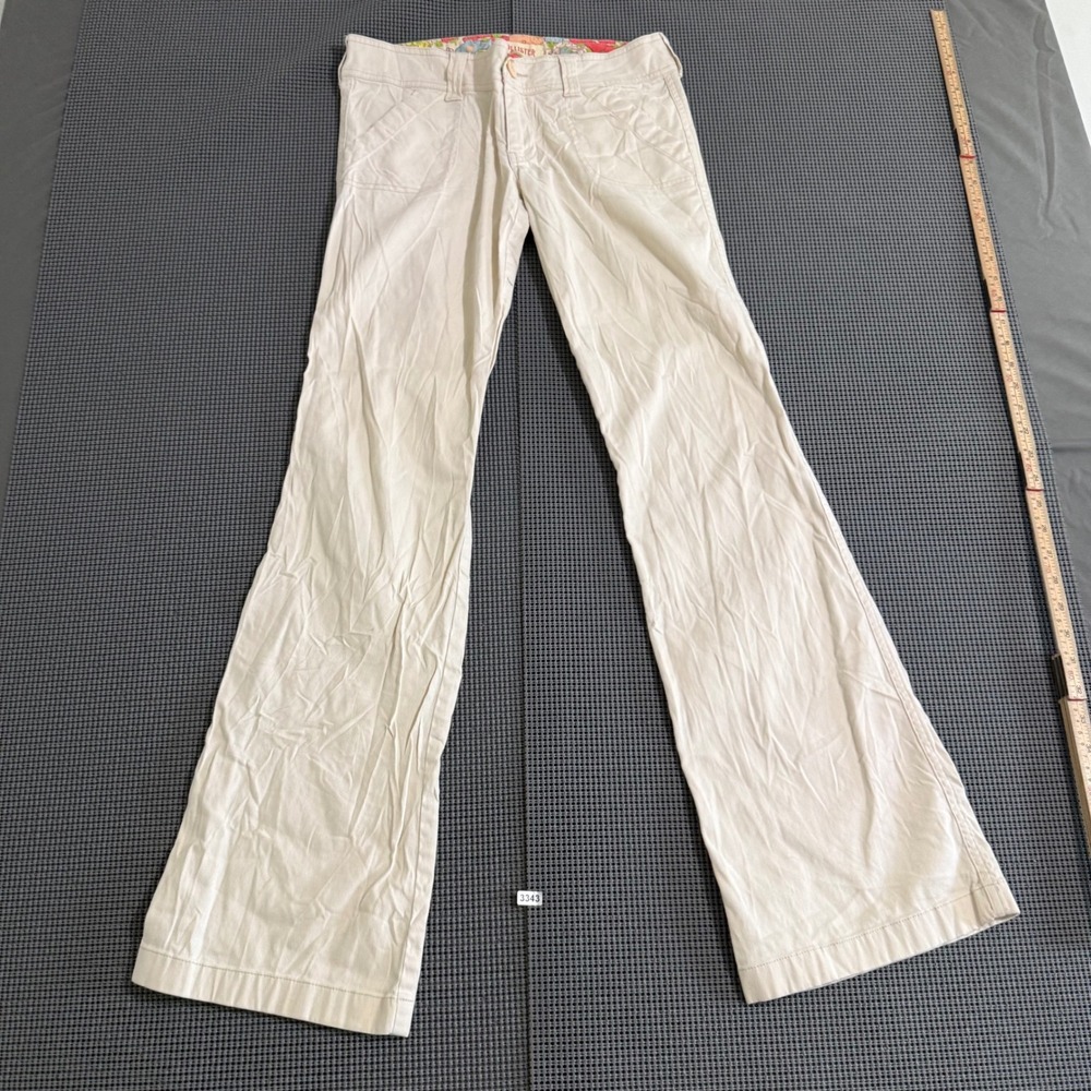 Hollister Womens Size 3 Cream Flare Leg Stretch Pants Low Rise Pockets
